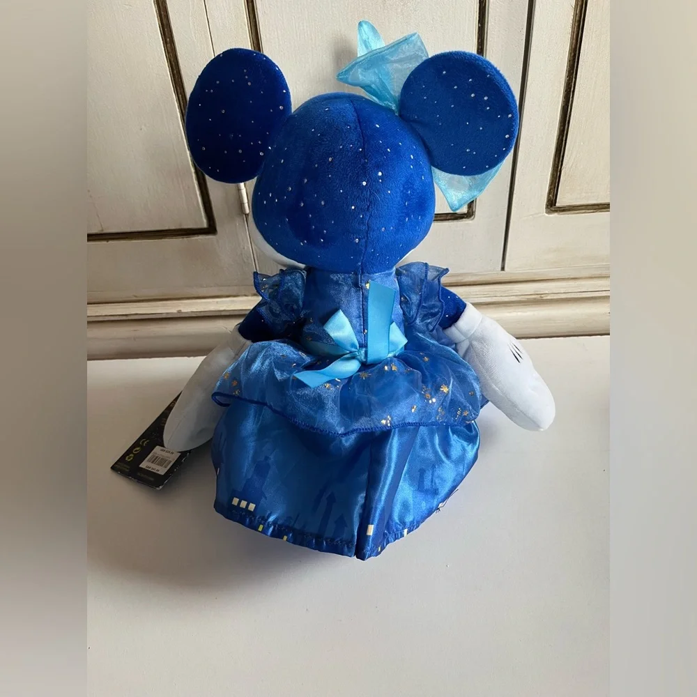 NWT DISNEY Minnie Mouse Main Attraction Peter Pan's Flight Plush Stuffed Animal
